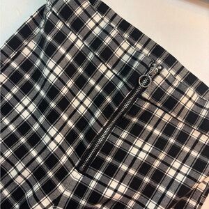 Garage Black and White Plaid Pants (Size S)